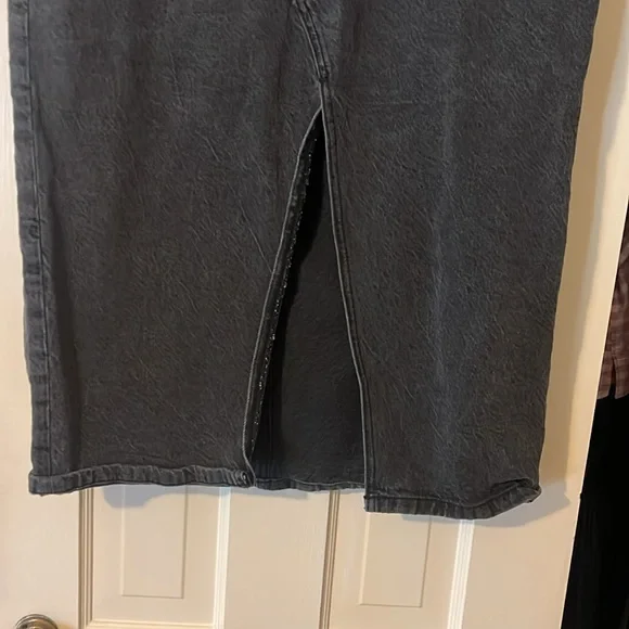 Abercrombie & Fitch Charcoal Denim Skirt - Picture 3 of 6